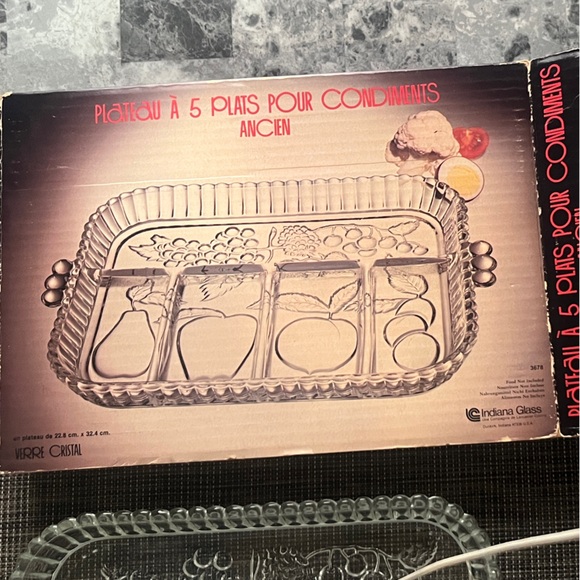 Indiana Glass 5-part "relish" tray - Picture 2 of 4